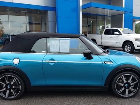 Used 2024 MINI Cooper S w/ Seaside Edition FWD image 3