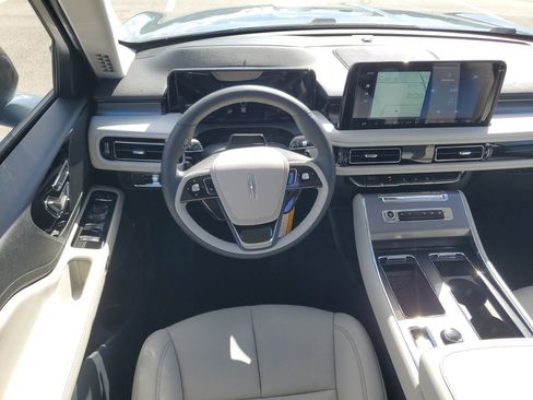 New 2025 Lincoln Aviator 2WD w/ Jet Appearance Package image 17