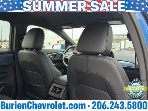 Used 2024 Chevrolet Equinox EV LT AWD/4WD image 25