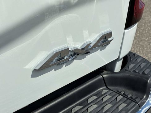 Used 2025 RAM 2500 Tradesman AWD/4WD image 11