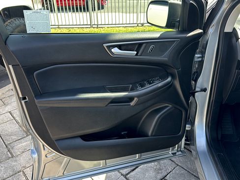Used 2024 Ford Edge SE AWD/4WD image 14