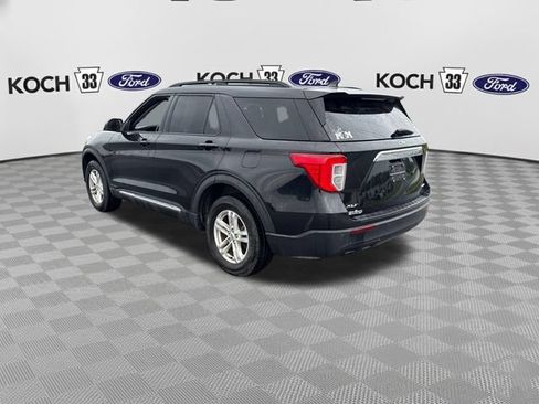 Used 2023 Ford Explorer XLT AWD/4WD image 6