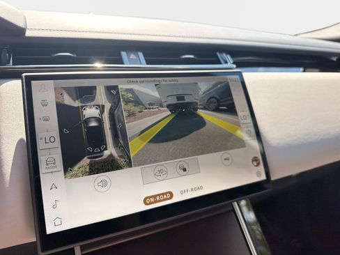 New 2026 Land Rover Range Rover Velar Belgravia AWD/4WD image 26