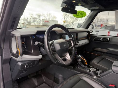 Used 2021 Ford Bronco Badlands w/ Sasquatch Package image 11