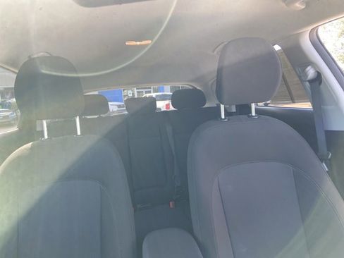 Used 2025 Hyundai Kona SEL FWD image 21