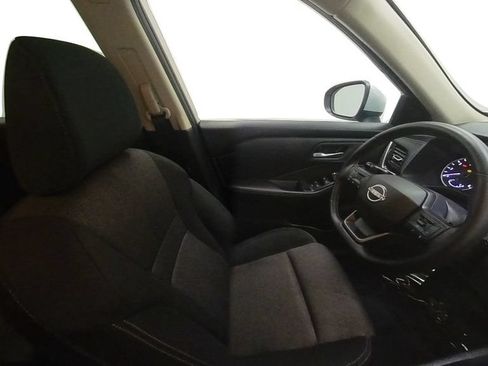 Certified 2025 Nissan Rogue SV AWD/4WD image 30