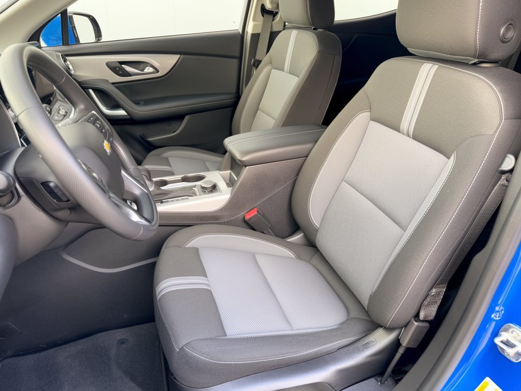 Certified 2024 Chevrolet Blazer LT w/ Convenience Package FWD image 5
