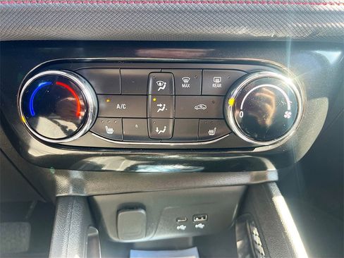 Used 2025 Chevrolet TrailBlazer RS w/ Driver Confidence Package image 15