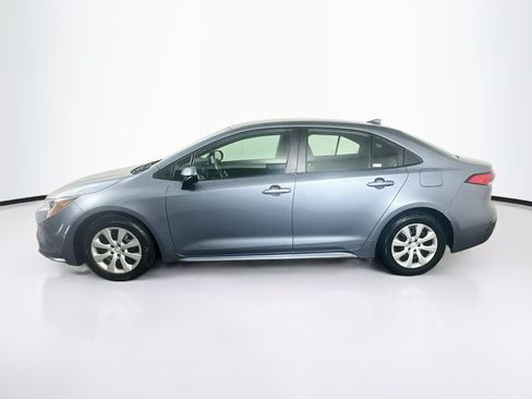 Used 2025 Toyota Corolla LE FWD image 4