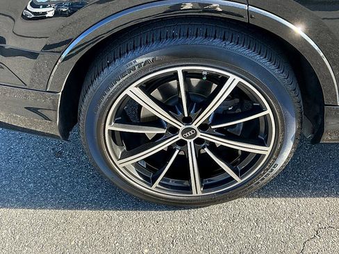 Used 2023 Audi Q7 3.0T Prestige w/ Prestige Package image 9