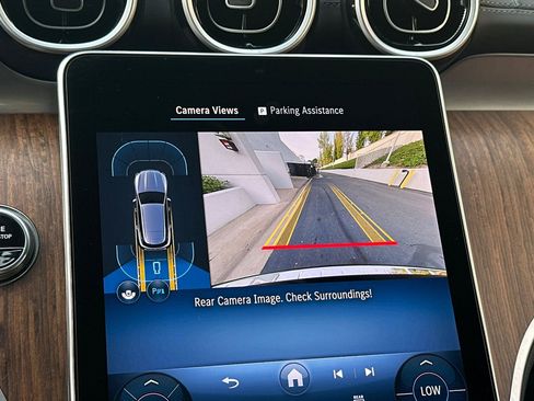 Certified 2025 Mercedes-Benz GLC 300 4MATIC image 17