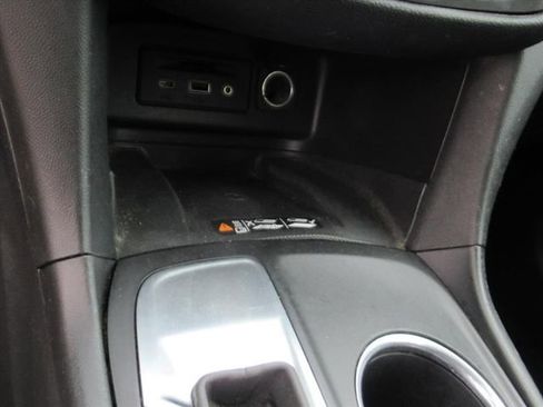 Used 2019 Chevrolet Equinox Premier image 24