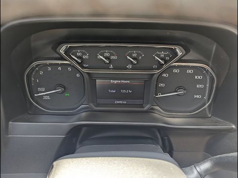 Used 2021 GMC Sierra 1500 AT4 w/ AT4 Preferred Package AWD/4WD image 2