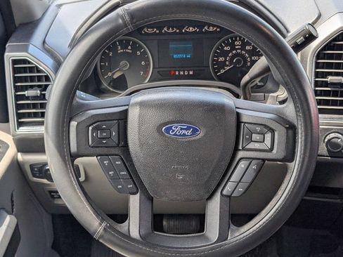 Used 2018 Ford F150 XLT AWD/4WD image 11