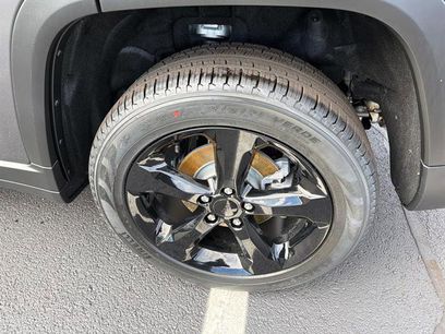 New 2025 Jeep Grand Cherokee Limited w/ Luxury Tech Group II