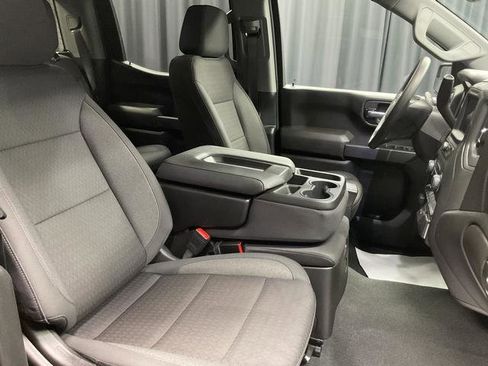 Used 2025 Chevrolet Silverado 1500 Custom w/ Turbomax Blackout Package AWD/4WD image 15