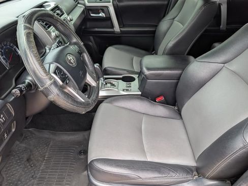 Used 2017 Toyota 4Runner SR5 Premium AWD/4WD image 11