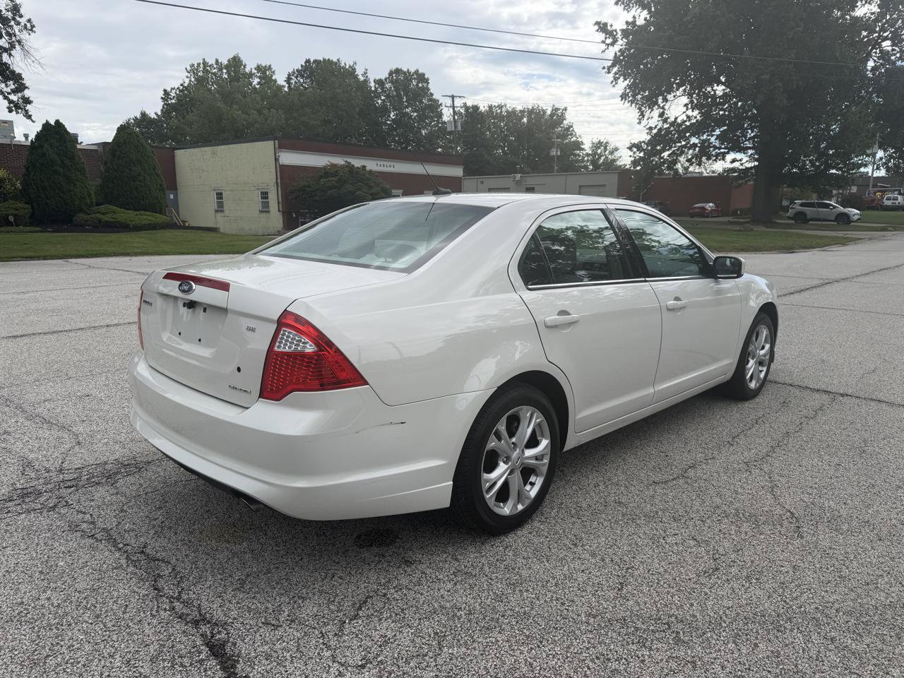 Used 2012 Ford Fusion SE FWD image 5