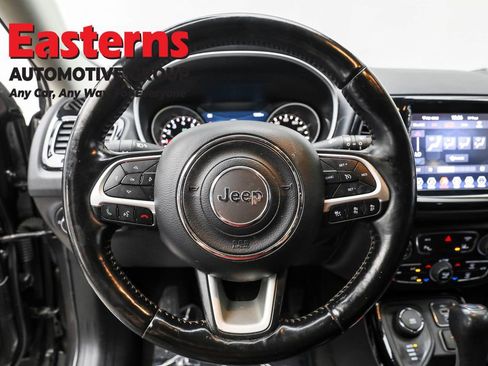 Used 2021 Jeep Compass Limited image 10