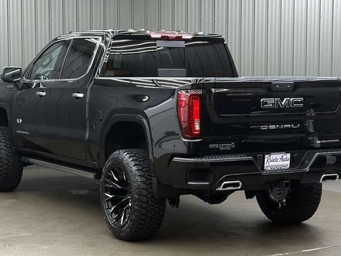 Used 2026 GMC Sierra 1500 Denali Ultimate AWD/4WD image 3