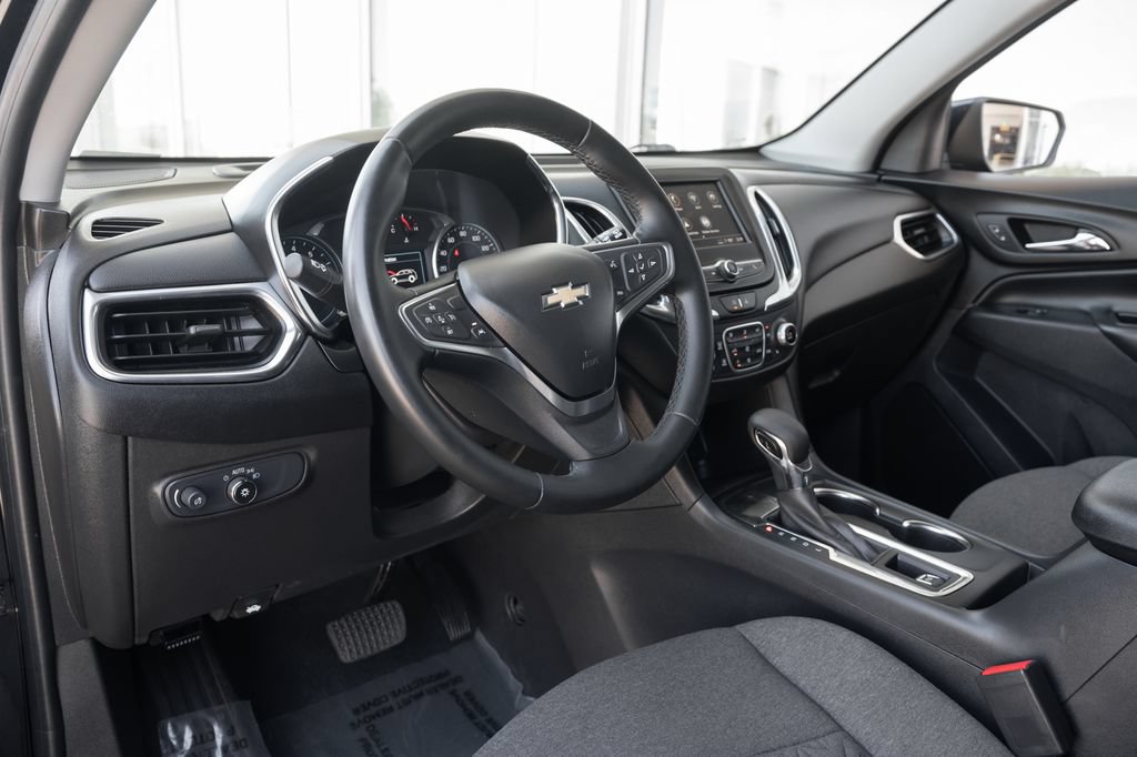 Used 2024 Chevrolet Equinox LT FWD image 17
