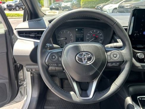 Used 2025 Toyota Corolla SE FWD image 19