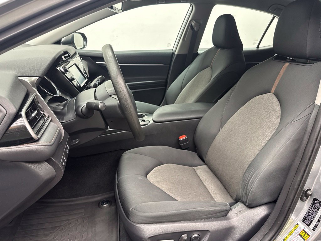 Used 2020 Toyota Camry LE w/ Fleet Convenience Package FWD image 18