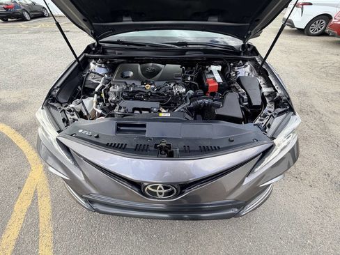 Used 2021 Toyota Camry LE image 11