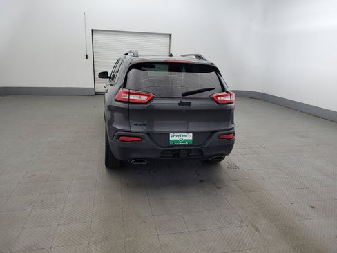 Used 2016 Jeep Cherokee High Altitude AWD/4WD image 6