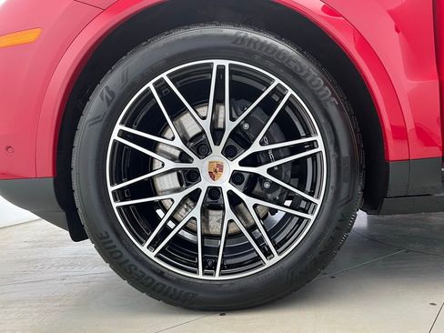 New 2026 Porsche Cayenne Coupe image 27