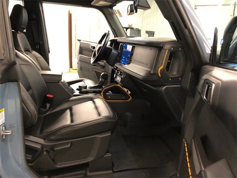 Used 2024 Ford Bronco Badlands image 35