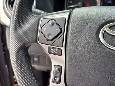 Used 2023 Toyota Tacoma SR5 RWD image 21