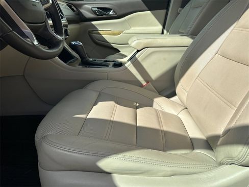 Used 2018 GMC Acadia Denali w/ Technology Package image 10