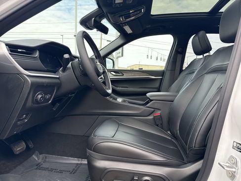 New 2026 Jeep Grand Cherokee Limited AWD/4WD image 21