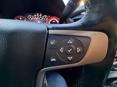 Used 2016 GMC Yukon XL Denali w/ Open Road Package image 6