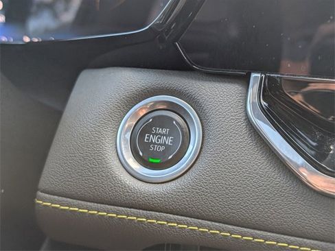 Certified 2024 Chevrolet Colorado ZR2 w/ ZR2 Convenience Package III image 26