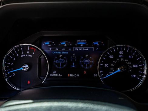 Used 2019 Ford Expedition Limited w/ Equipment Group 303A RWD image 16