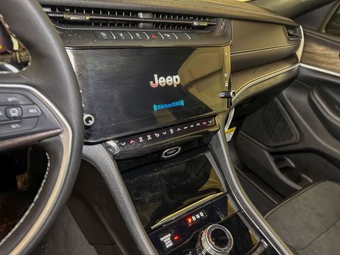 New 2026 Jeep Grand Cherokee Altitude AWD/4WD image 29