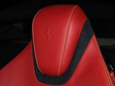 Used 2021 Ferrari Roma RWD image 47