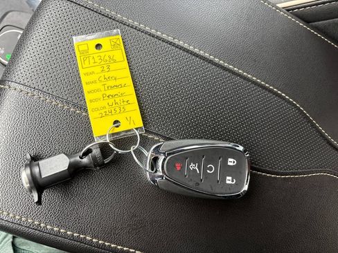Used 2023 Chevrolet Traverse Premier w/ Redline Edition FWD image 12