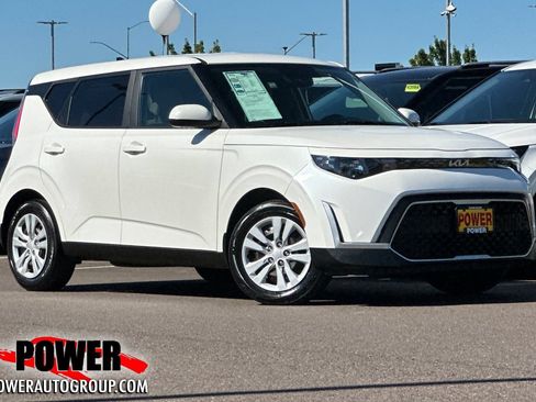 Used 2023 Kia Soul LX FWD image 1