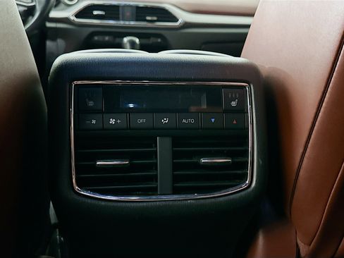 Used 2018 MAZDA CX-9 Signature image 27