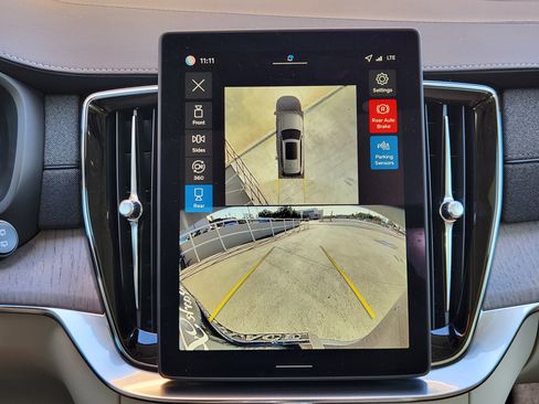 New 2026 Volvo XC90 B5 Ultra image 19