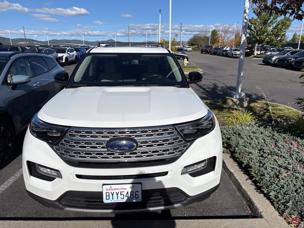 Used 2021 Ford Explorer Limited w/ Hybrid Equipment Group 310A AWD/4WD image 2