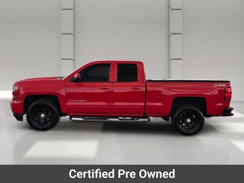 Used 2017 Chevrolet Silverado 1500 LT AWD/4WD image 2