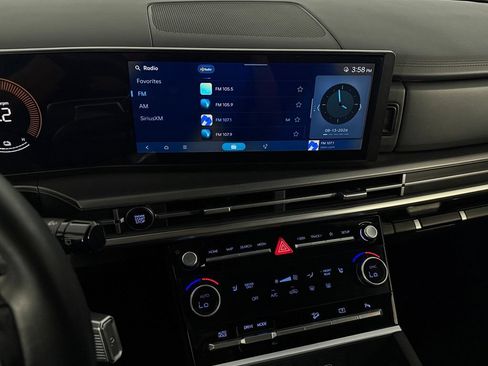Used 2025 Hyundai Santa Fe SEL FWD image 19