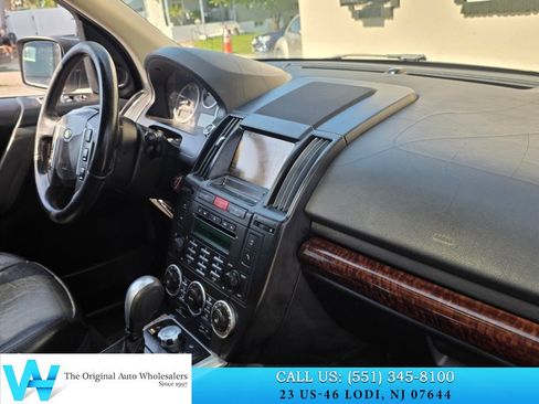 Used 2008 Land Rover LR2 HSE AWD/4WD image 16