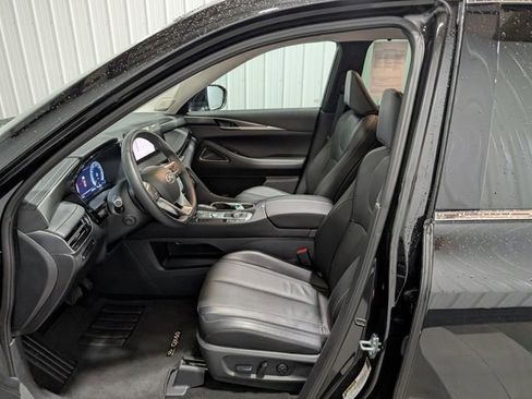 Used 2025 INFINITI QX60 Luxe AWD/4WD image 17