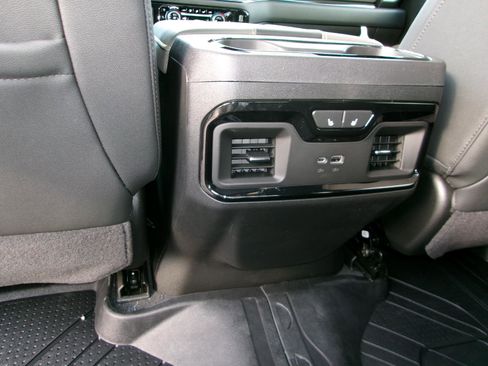 New 2026 Chevrolet Silverado 2500 ZR2 image 25