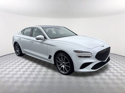 Used 2026 Genesis G70 2.5T Prestige image 3